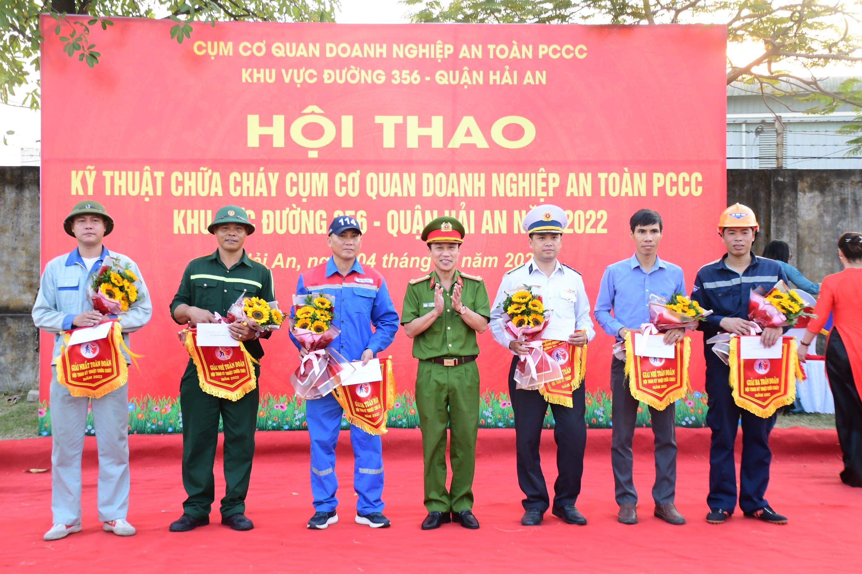 Cụm cơ quan doanh nghiệp an toàn PCCC khu vực đường 356, quận Hải An: Hội thao kỹ thuật chữa cháy lực lượng phòng cháy chữa cháy cơ sở năm 2022